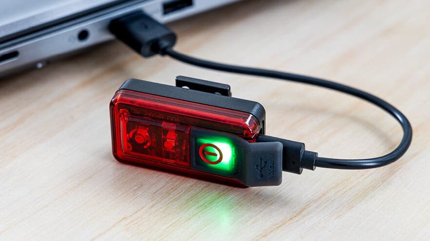 VDO ΟΠΙΣΘΙΟ ΦΑΝΑΡΙ USB LED ECO LIGHT RED PLUS BRAKE LIGHT CP40061 - Φώτα Ποδηλάτου στο bikemall1